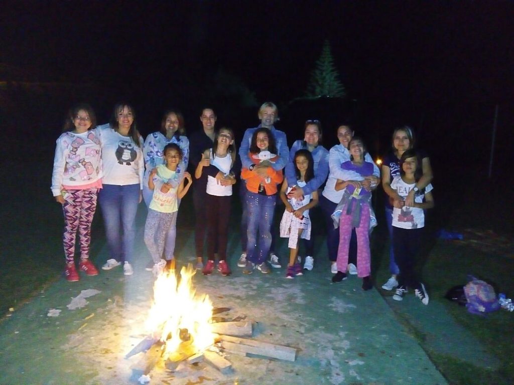 Noche Entre Mujeres